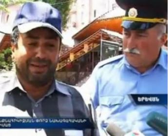 

Ինքնահրկիզման փորձ նախագահականի դիմաց (Տեսանիւթ)