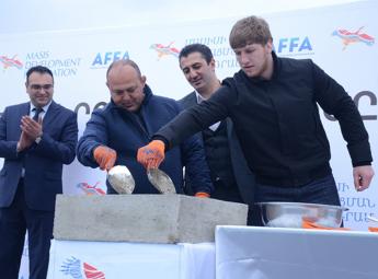 ADIBEKYAN FAMILY FOUNDATION FOR ADVANCEMENT(AFFA) ПОСТРОИТ ПЕРВЫЙ СЕМЕЙНЫЙ СПОРТИВНЫЙ КОМПЛЕКС В МАСИСЕ
