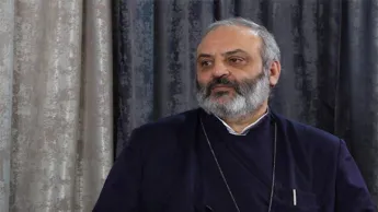 Բագրատ սրբազանը դատարանին մէջ հաղթեց «Հանրապետութիւն» կուսակցութեան անդամներ Անի Խաչատրյանին եւ Հայկ Սահակեանին