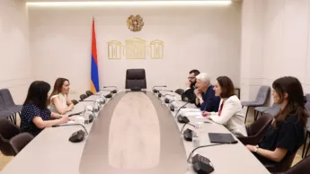 Սոնա Ղազարյանը կը հանդիպի Լիբերալ արդիականութեան կեդրոնի ներկայացուցիչներուն հետ