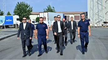 Eduard Hakobyan has familiarized himself with the organization of customs control at the temporary storage warehouses operating in Yerevan.