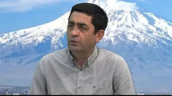 Алиев делал воинственные заявления, но Турция его остановила. Армения Москву не оставит.