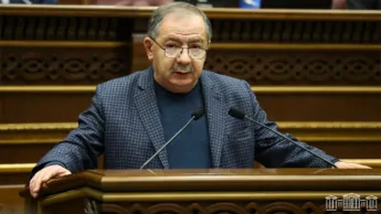 With a mandate or without, I am Aghvan Vardanyan, who are you? Aghvan Vardanyan takes the parliamentary mandate.