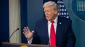 Trump a mentionné la Russie parmi les « adversaires » capables d'influencer les élections aux États-Unis.