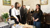 Լոյս աշխարհ կ'ելլի փոքրիկ Տիգրան՝ Արփինէ Սարգսեան այցելած է Մարմարիկ՝ Պետրոսեաններու ընտանիքը։