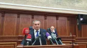 The acting mayor of Gyumri, Avetis Arakelyan, has resigned from his parliamentary mandate.