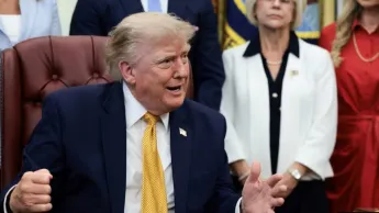 Soit un accord, soit une « décapitation » : Trump parle de la « dernière chance » donnée à l'Iran
