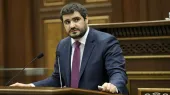 

Դուք կը ուզէք ժողովրդին գործի ընդունիլ ձեզ մօտ, մենք կը ուզենք գործի ընդունիլ ժողովրդի մօտ. Եղոյան

